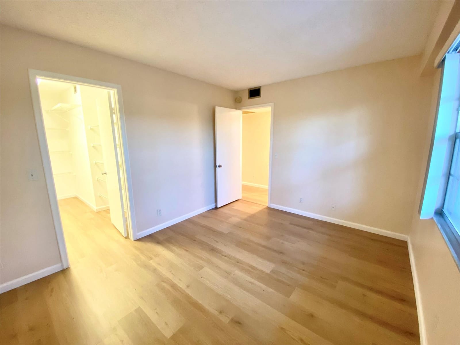 1000 SW 128TH Terrace 411V, Pembroke Pines, FL 33027 photo 21