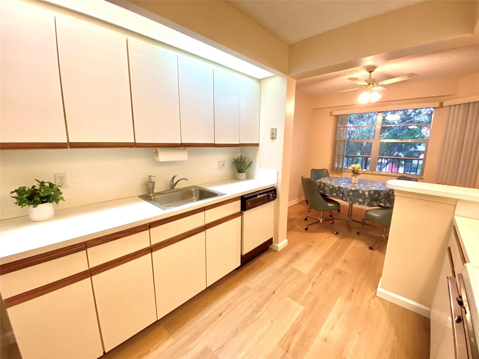 1000 SW 128TH Terrace 411V — photo 5