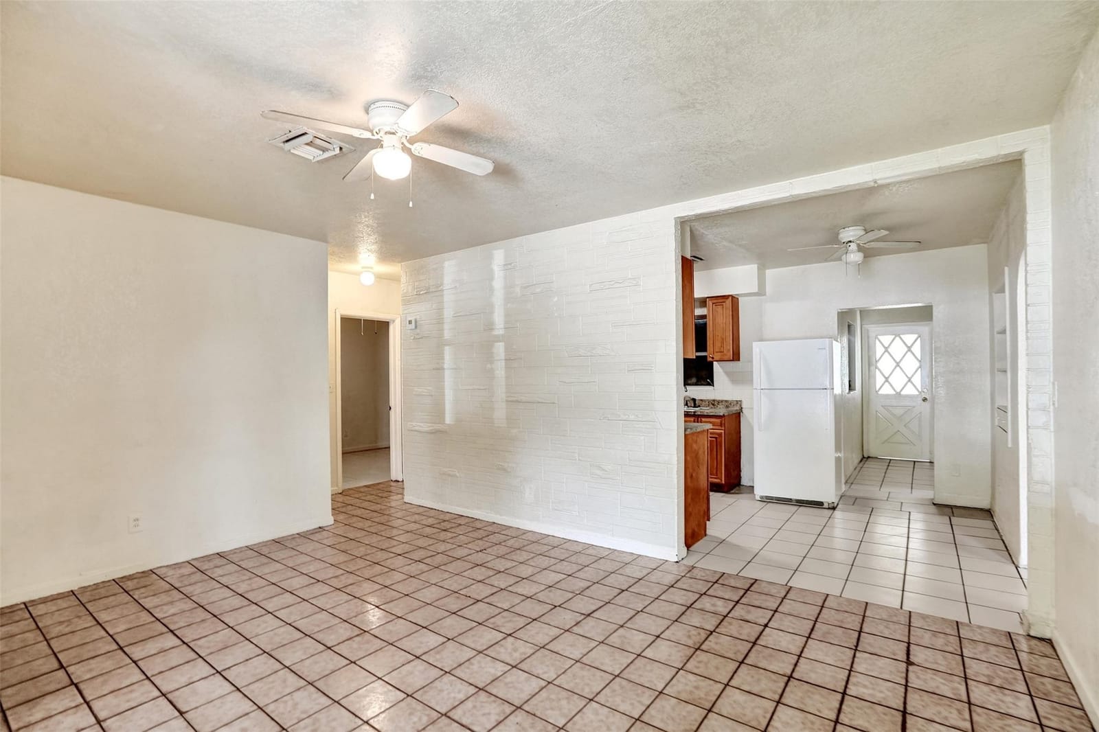 1318 NW 11TH Place, Fort Lauderdale, FL 33311 photo 4