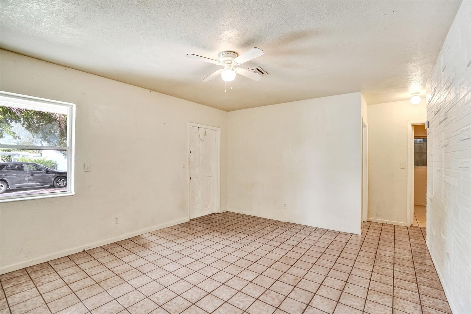 1318 NW 11TH Place, Fort Lauderdale, FL 33311 photo 6