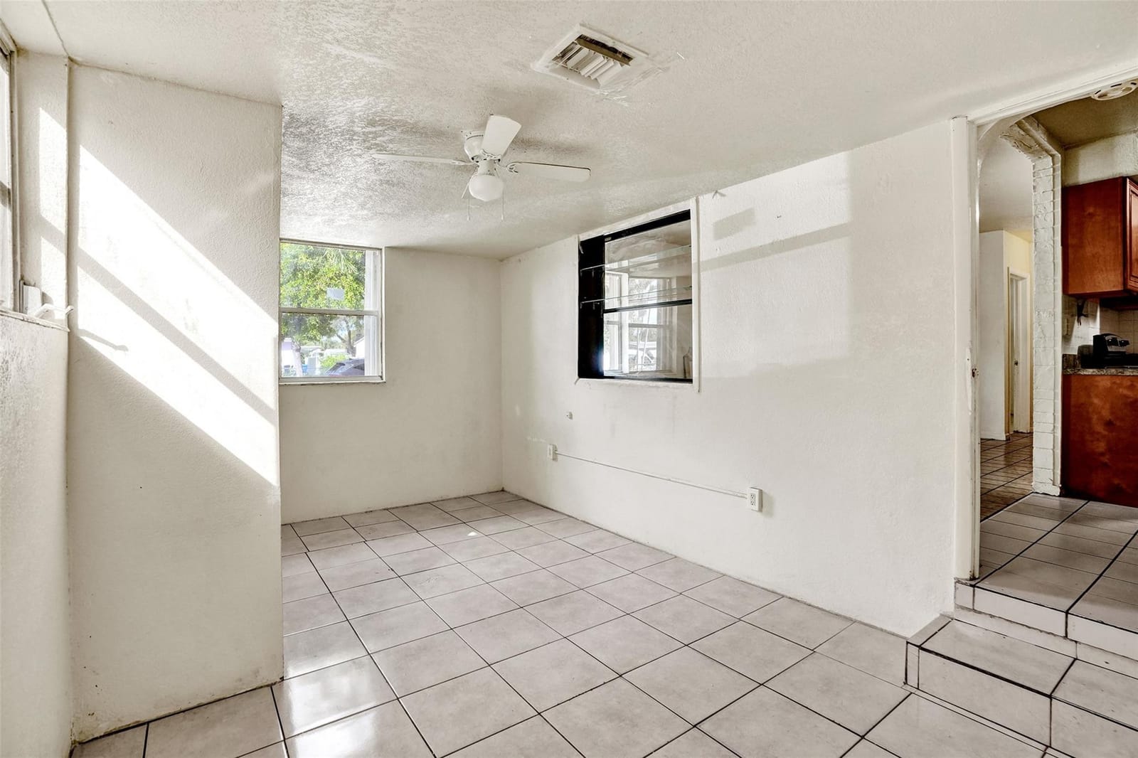 1318 NW 11TH Place, Fort Lauderdale, FL 33311 photo 7