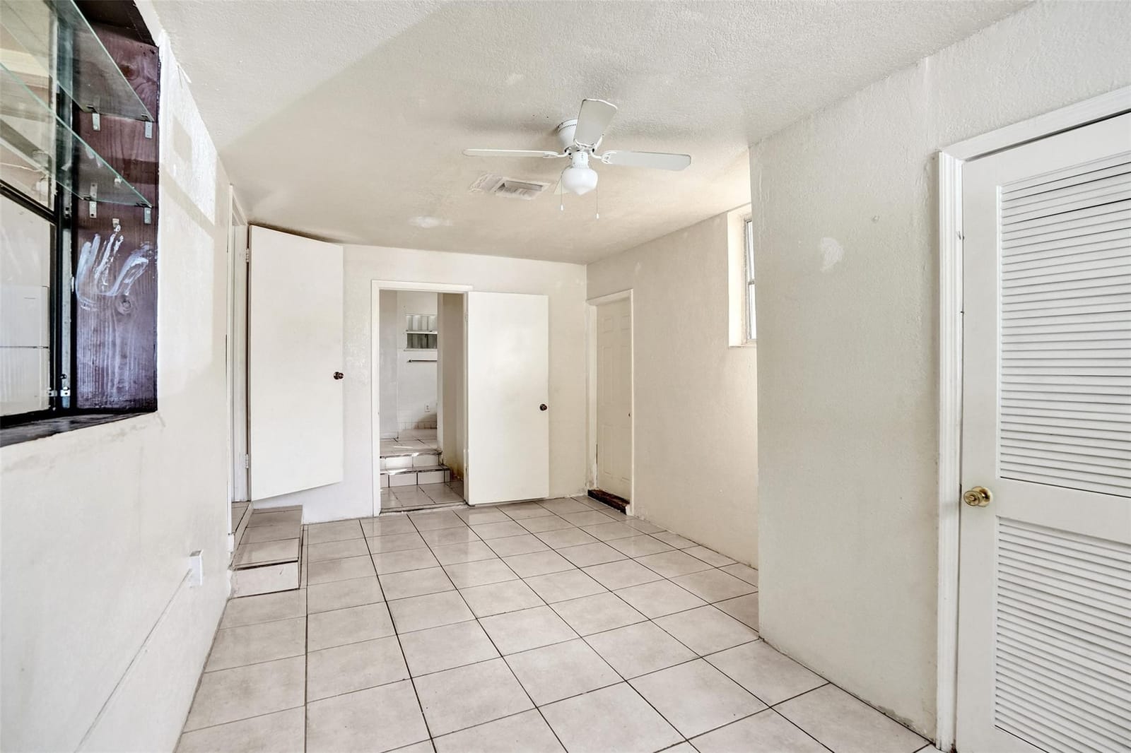 1318 NW 11TH Place, Fort Lauderdale, FL 33311 photo 8