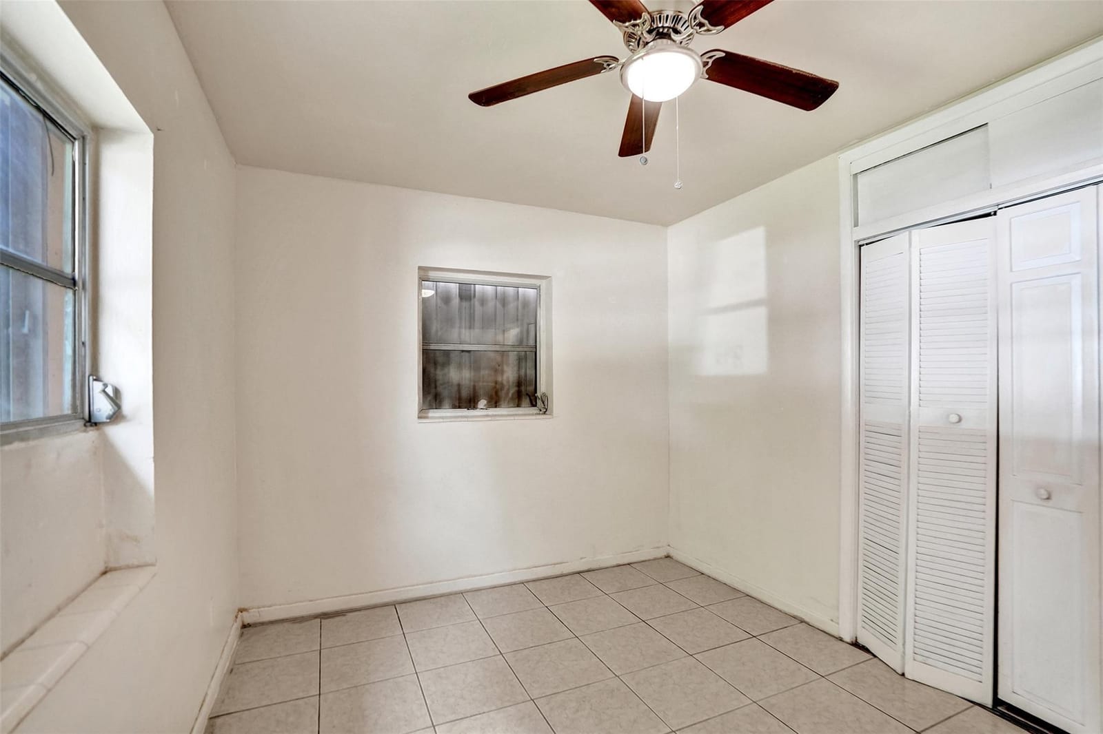 1318 NW 11TH Place, Fort Lauderdale, FL 33311 photo 10