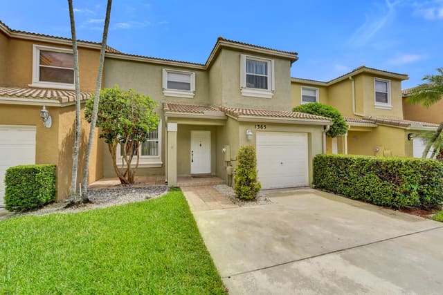 1365 NW 154th Lane, Pembroke Pines, FL 33028