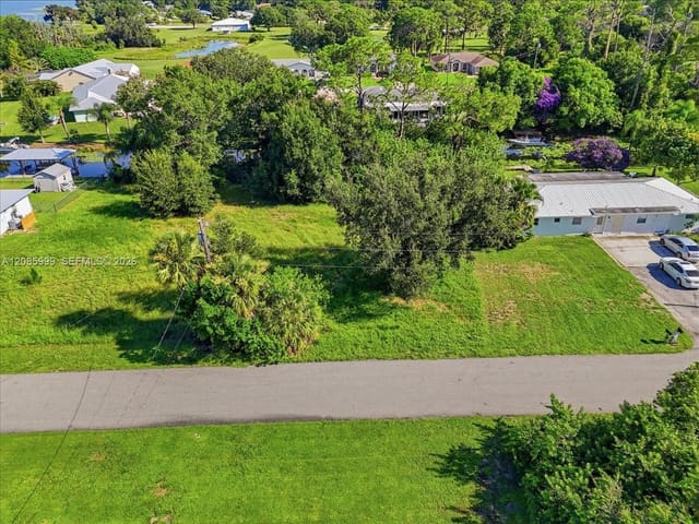 117 Jasmine Court, Lake Placid, FL 33852