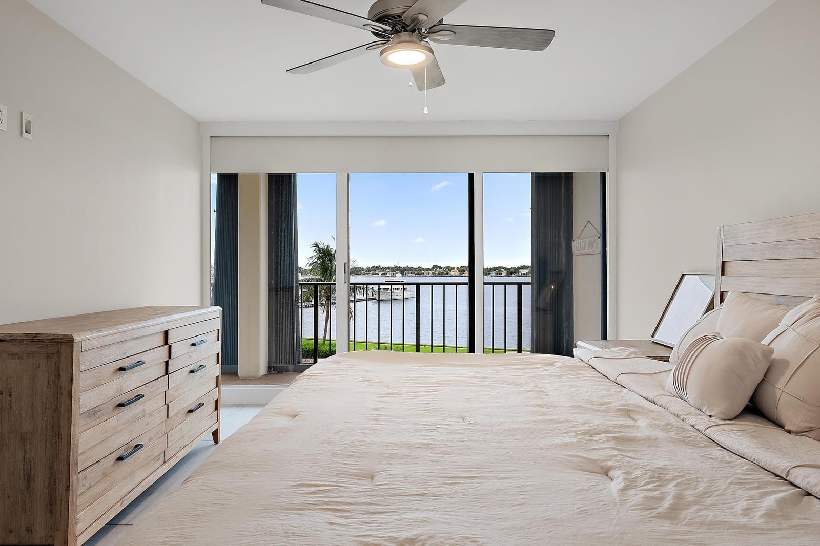 134 LAKESHORE Drive 316, North Palm Beach, FL 33408 photo 14