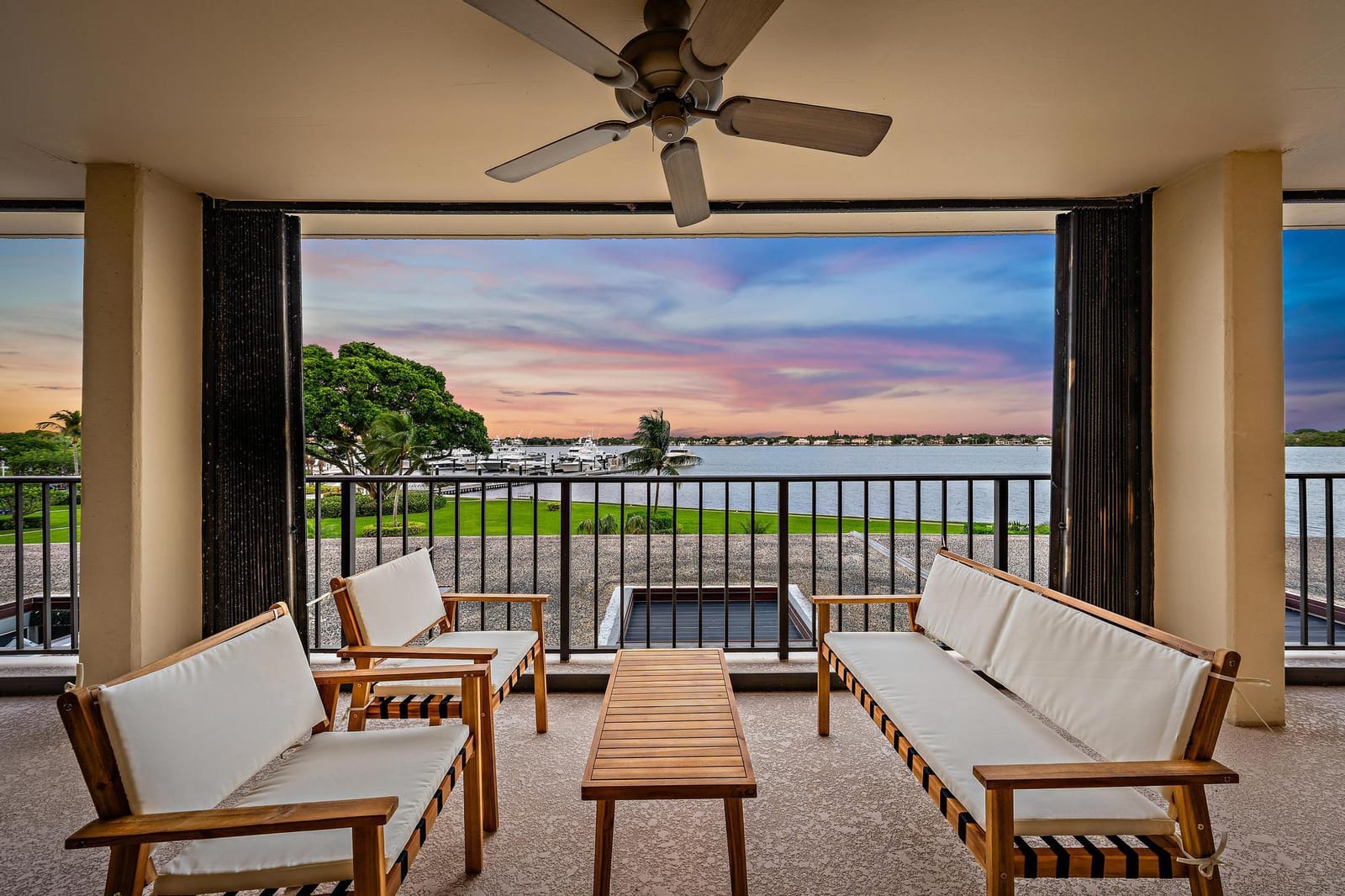 134 LAKESHORE Drive 316, North Palm Beach, FL 33408 photo 4