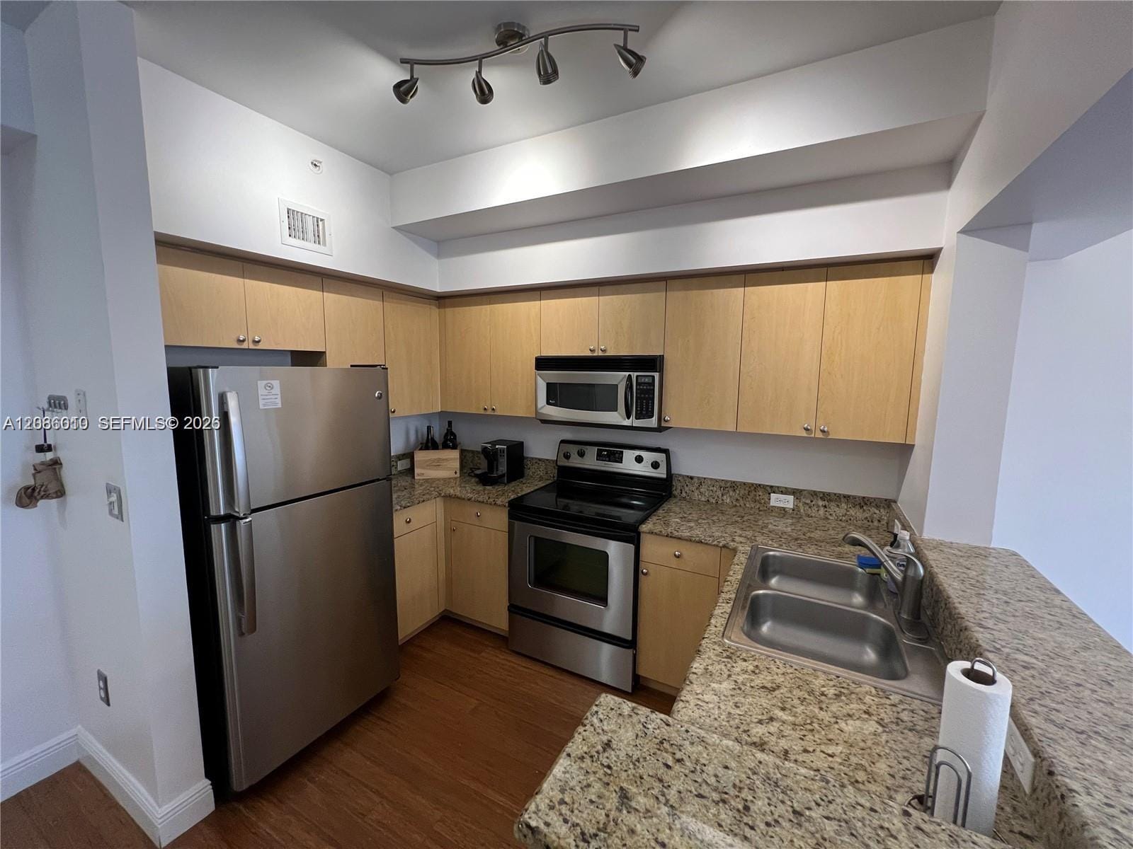2965 NE 185th Street 1503, Aventura, FL 33180 photo 3