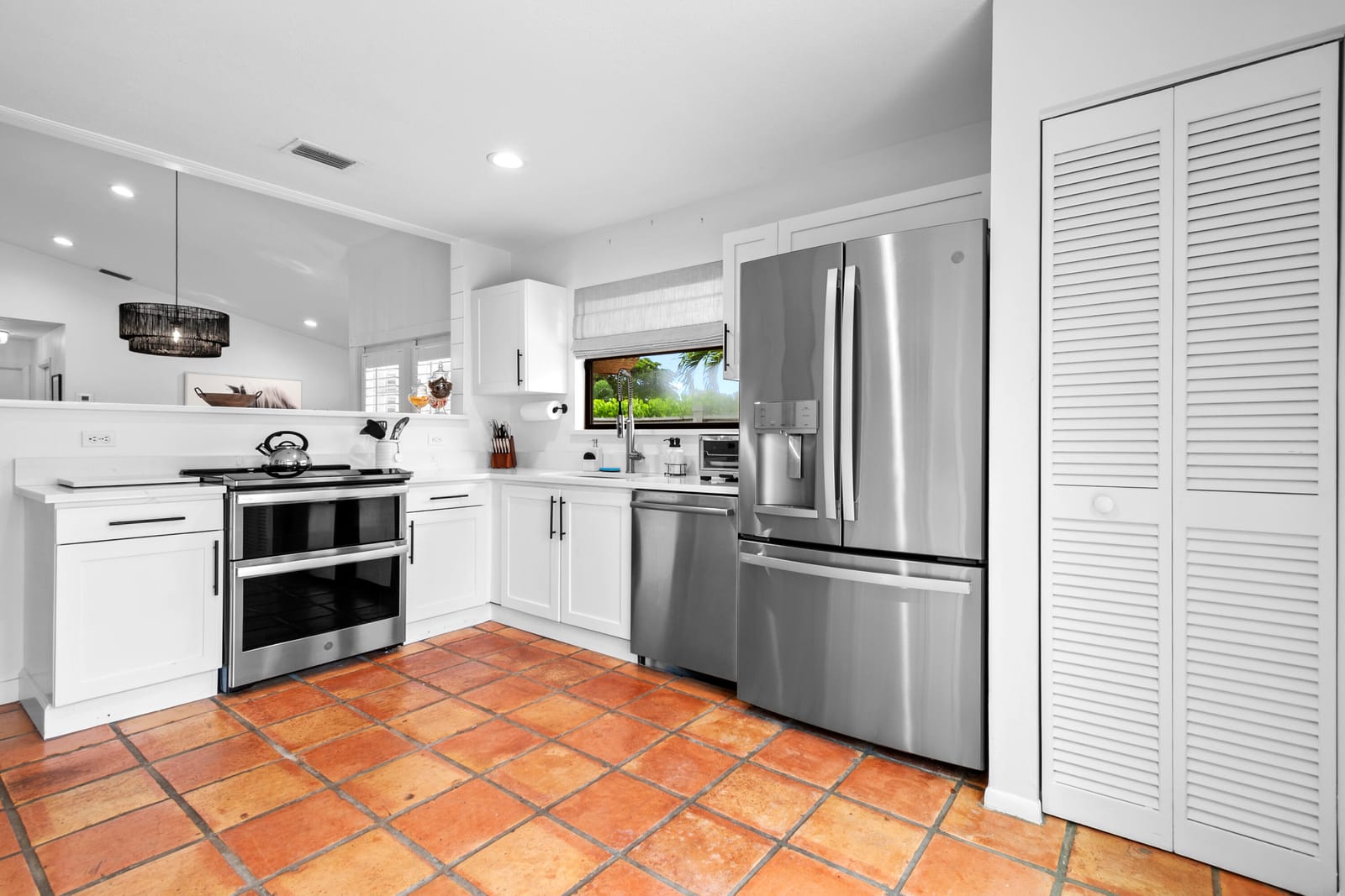 2542 Bedford Mews Drive — photo 6