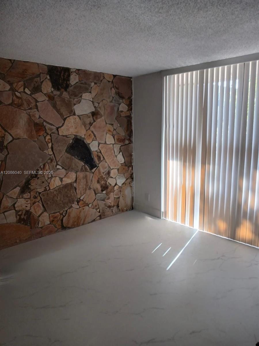 8405 NW 8th Street 311, Miami, FL 33126 photo 1