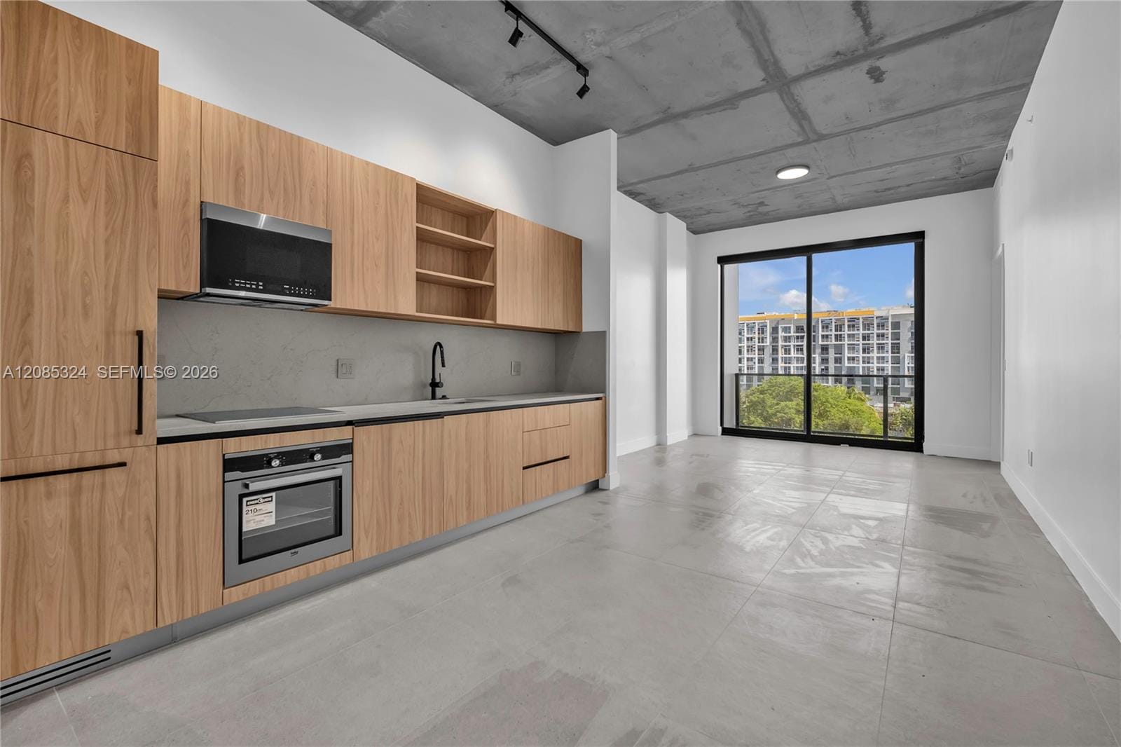 91 NW 27th Street 201 — photo 3