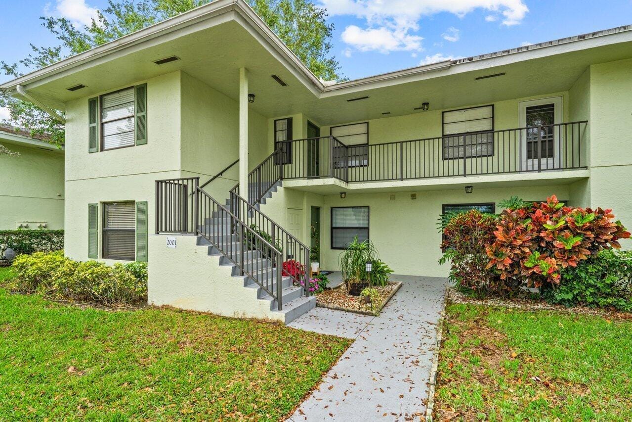 2001 Sabal Ridge Court A, Palm Beach Gardens, FL 33418 photo 1