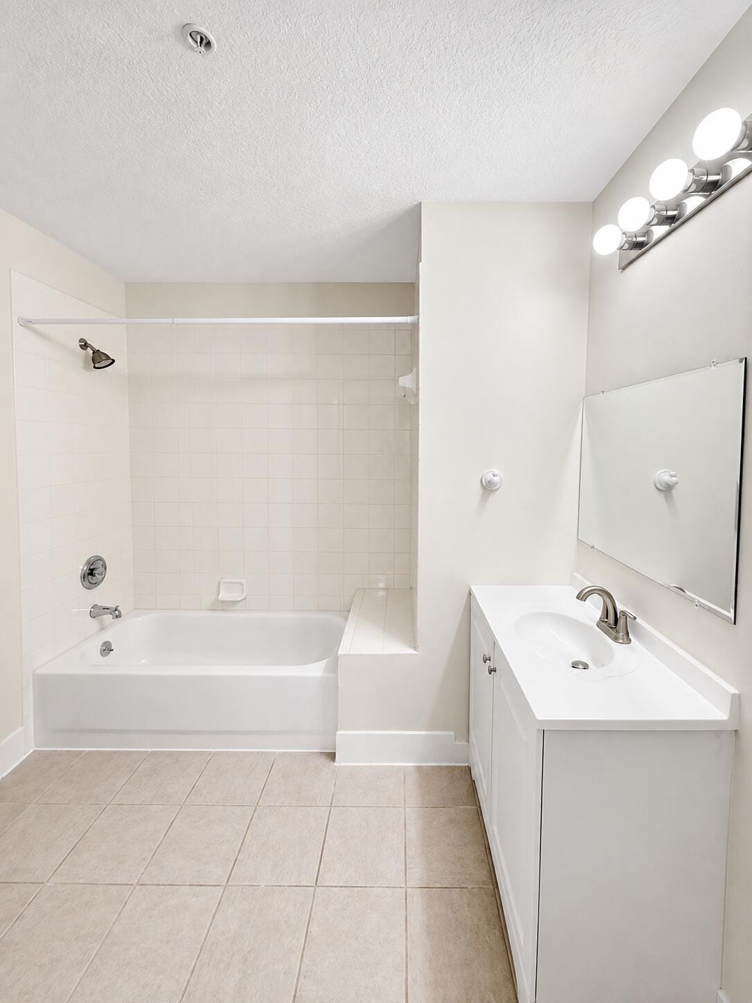 1200 Town Center Drive 206 — photo 7