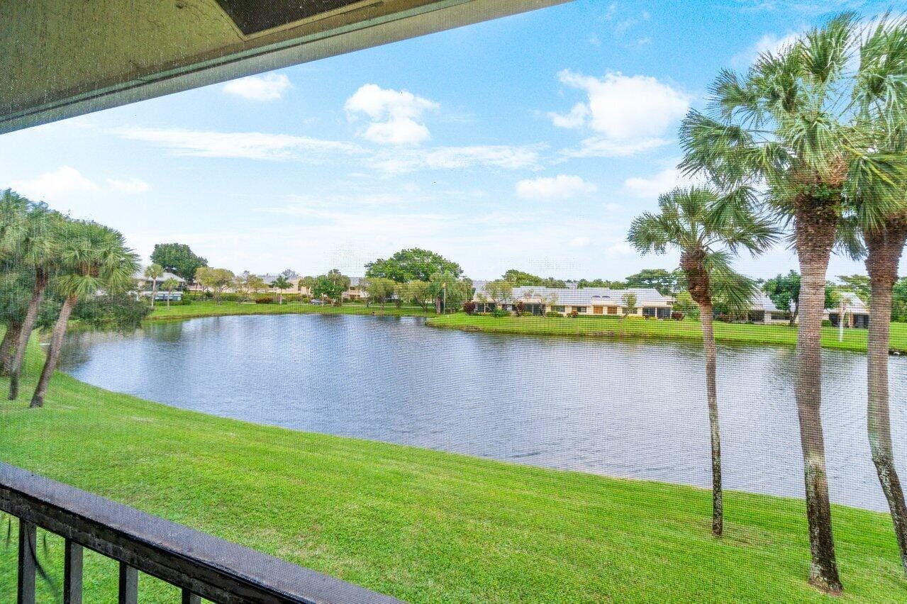 68 EASTGATE Drive D, Boynton Beach, FL 33436 photo 23