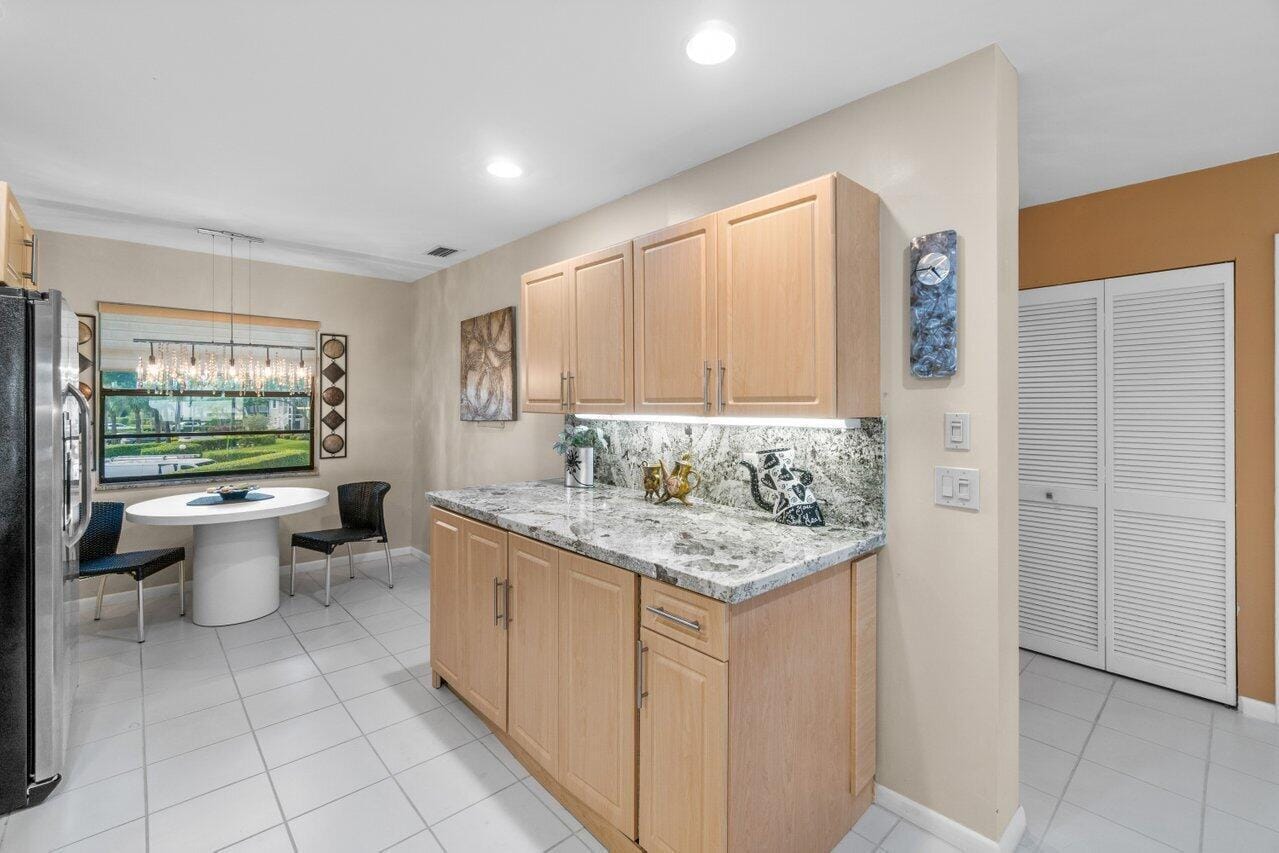 68 EASTGATE Drive D, Boynton Beach, FL 33436 photo 4