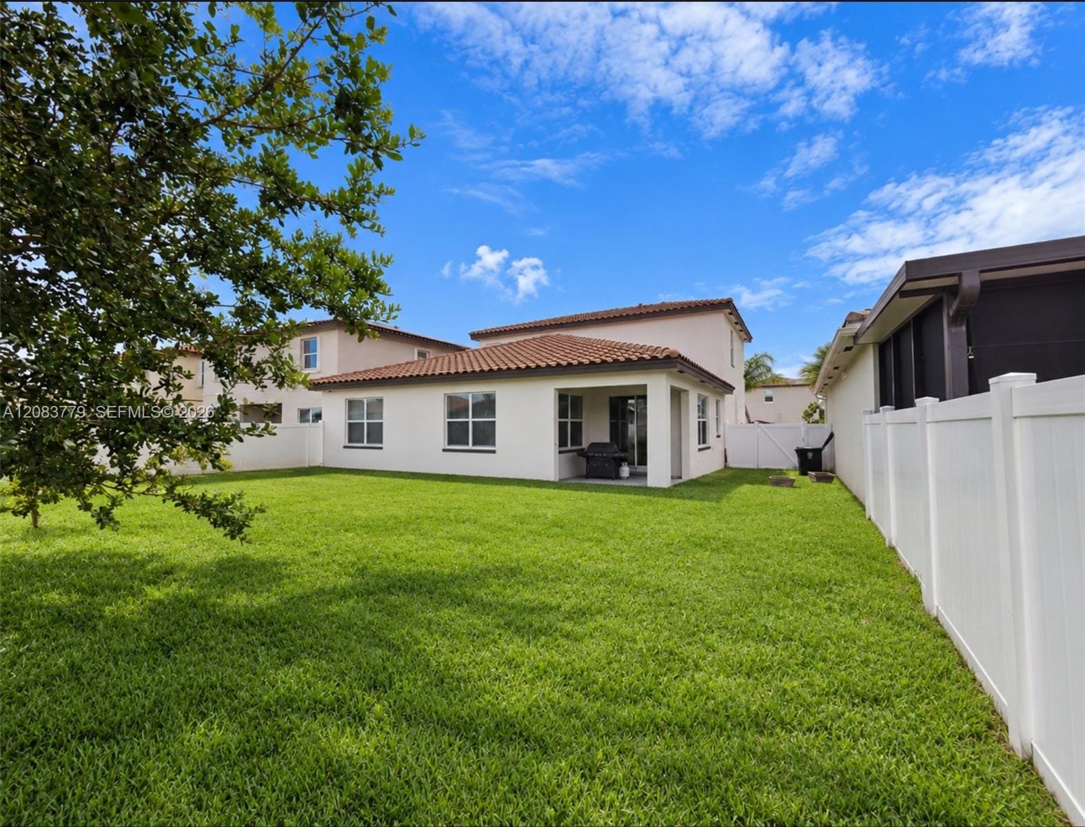 7786 NW Gladwell Lane, Port St. Lucie, FL 34987 photo 2