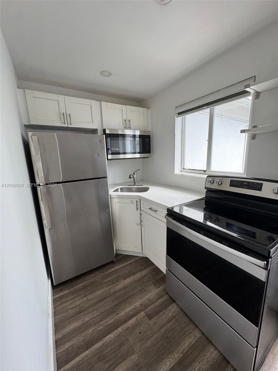 685 SW 7th Terrace 2, Dania Beach, FL 33004 photo 4