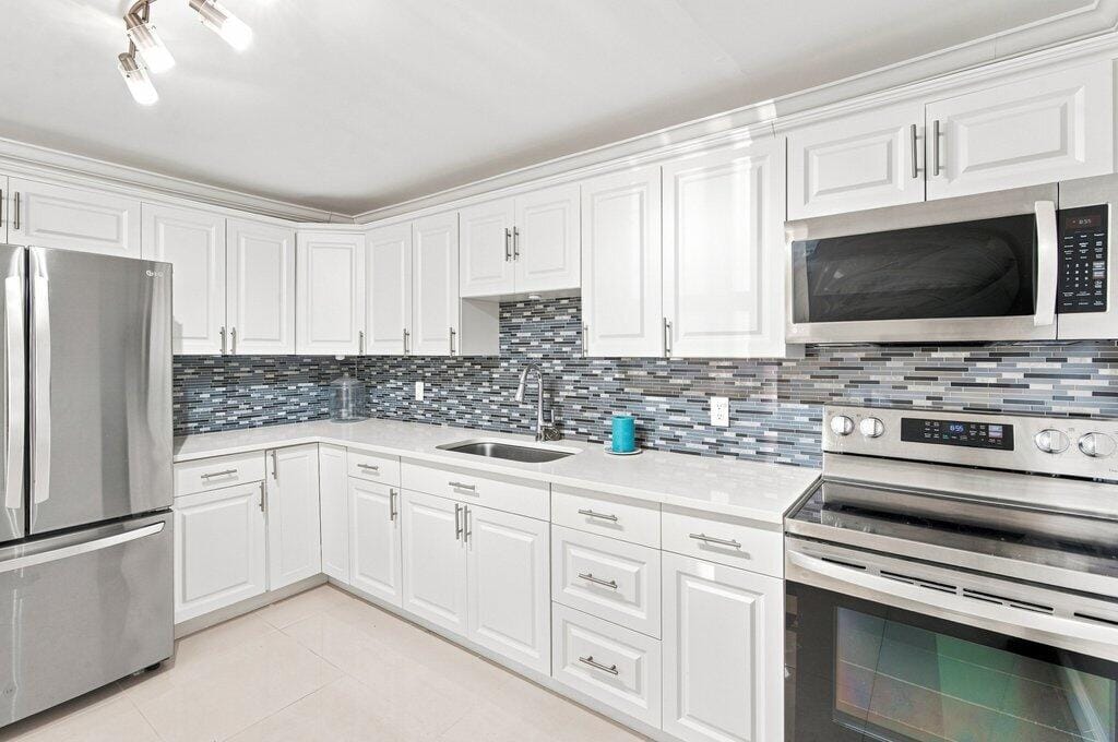 809 N 22ND Street, Fort Pierce, FL 34950 photo 5