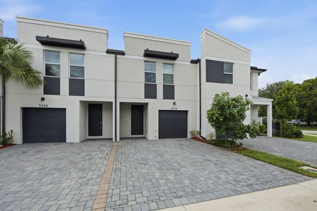 3570 SAN BERNARDINO Way, Palm Springs, FL 33461