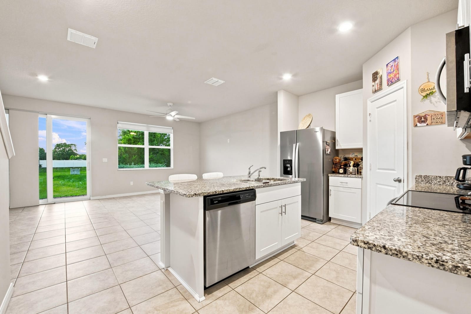 3570 SAN BERNARDINO Way — photo 9