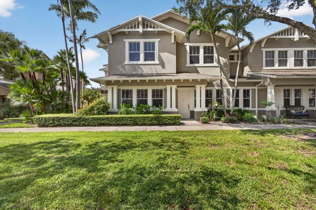 980 Marina Del Ray Lane 2, West Palm Beach, FL 33401