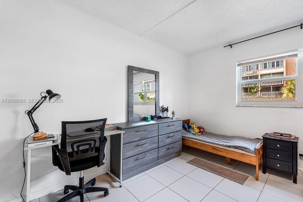 319 NE 14th Avenue 106, Hallandale Beach, FL 33009 photo 16