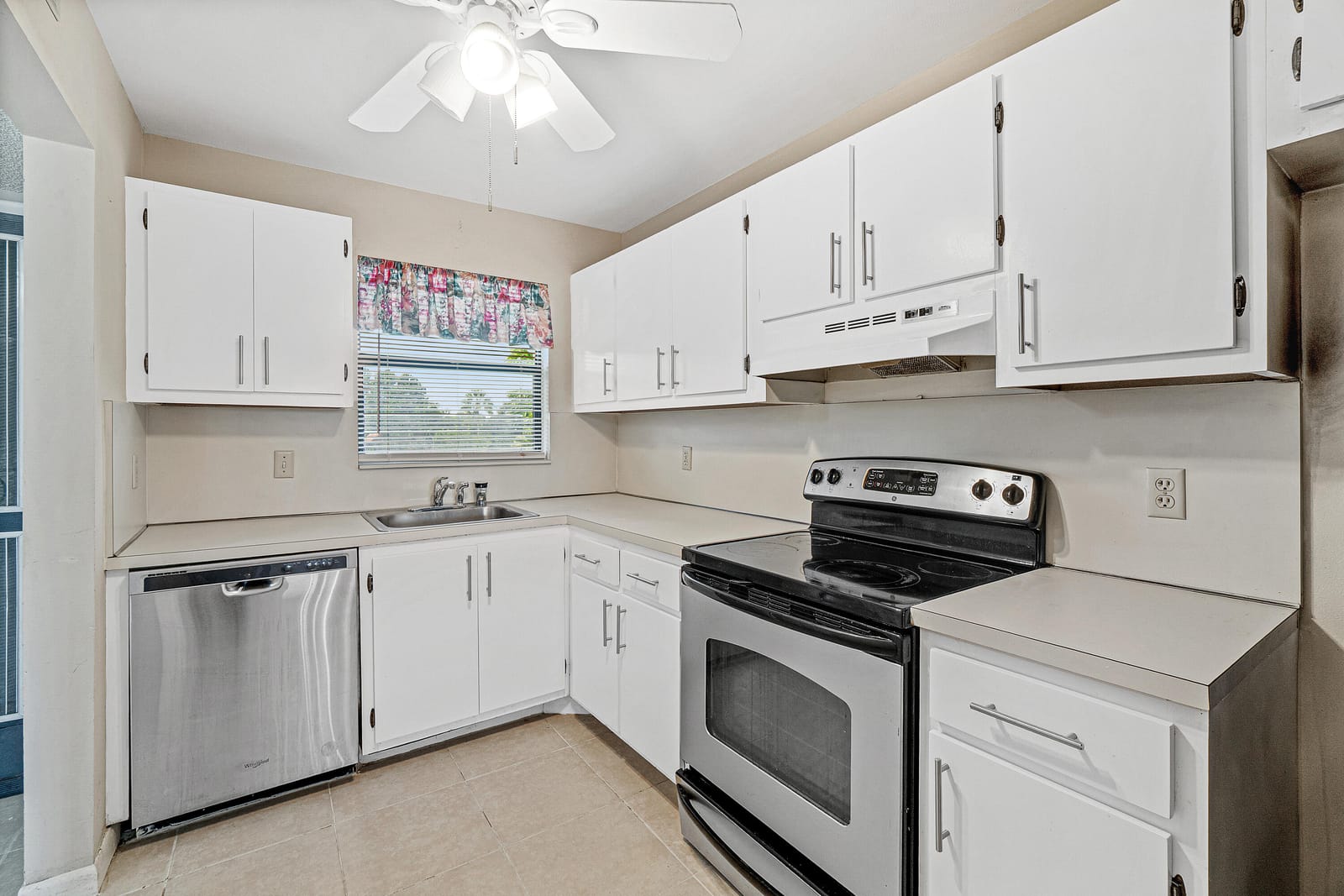 4640 LUCERNE LAKES Boulevard W 303, Lake Worth, FL 33467 photo 4