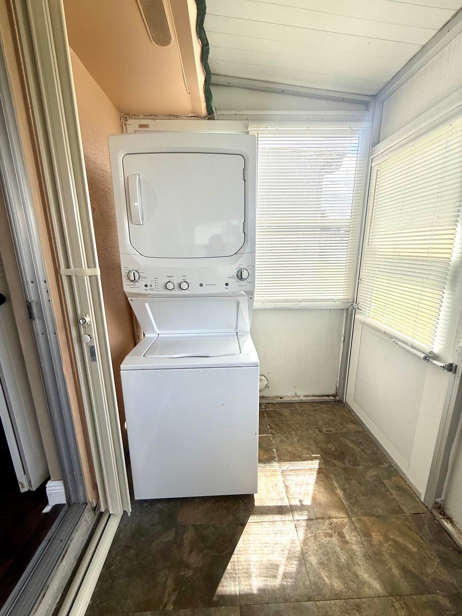 34 Valencia B, Delray Beach, FL 33446 photo 18