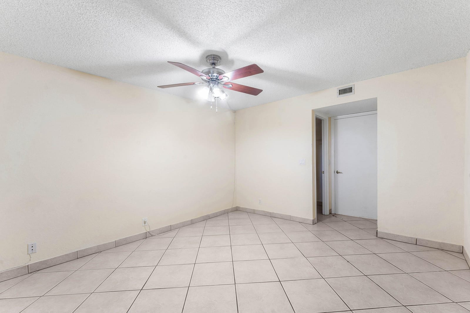 1030 Us Highway 1 413, North Palm Beach, FL 33408 photo 18