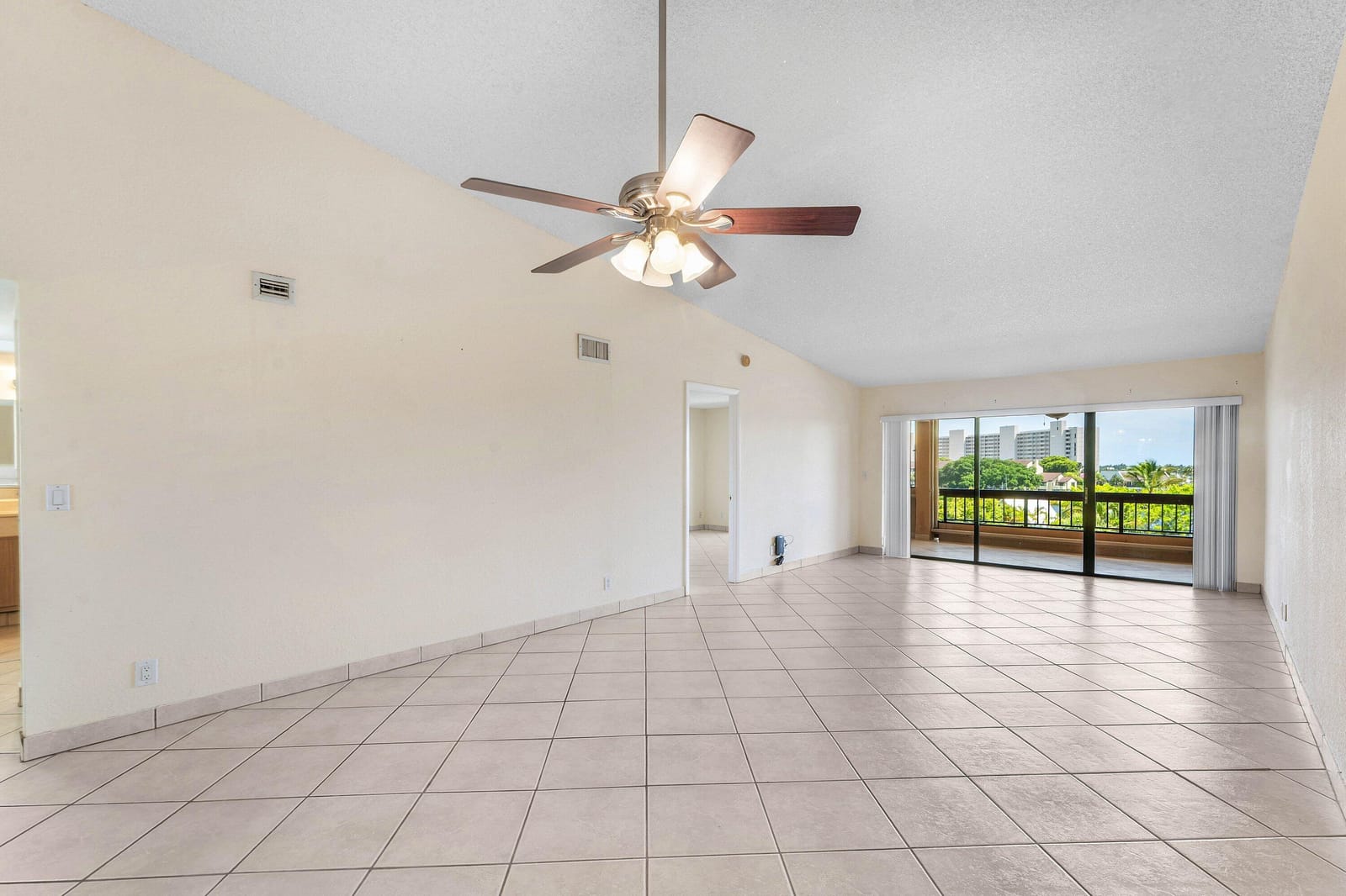 1030 Us Highway 1 413, North Palm Beach, FL 33408 photo 10