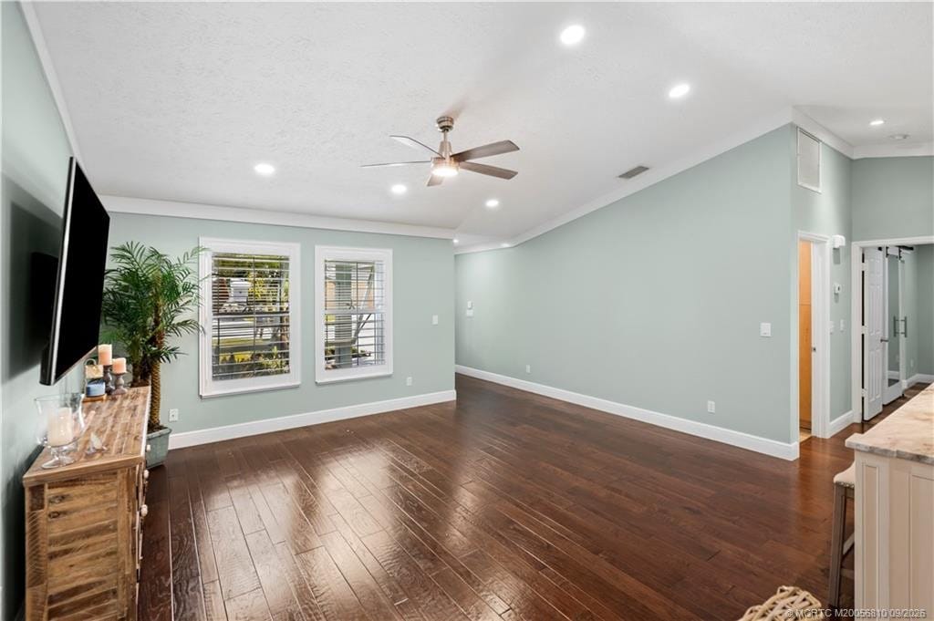 2040 NE Acapulco Drive, Jensen Beach, FL 34957 photo 14