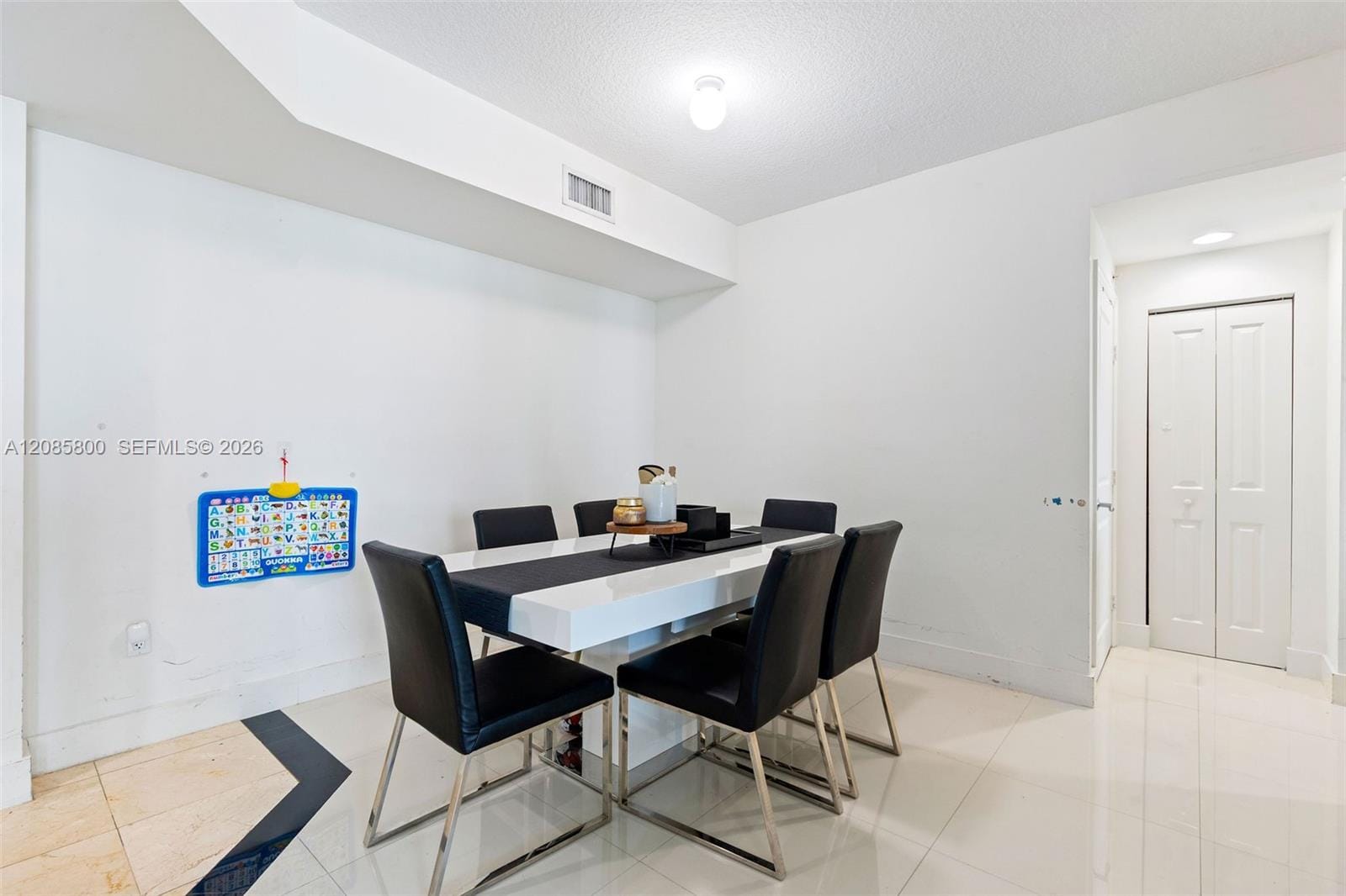 7900 Harbor Island Drive 518 — photo 5