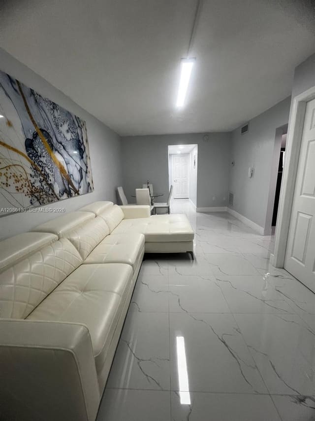 6620 W 2nd Court 103, Hialeah, FL 33012