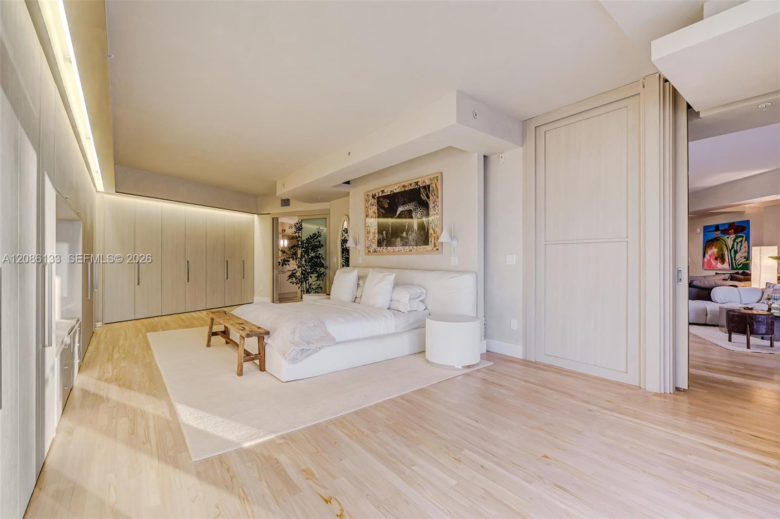 2001 Meridian Avenue 307 — photo 11