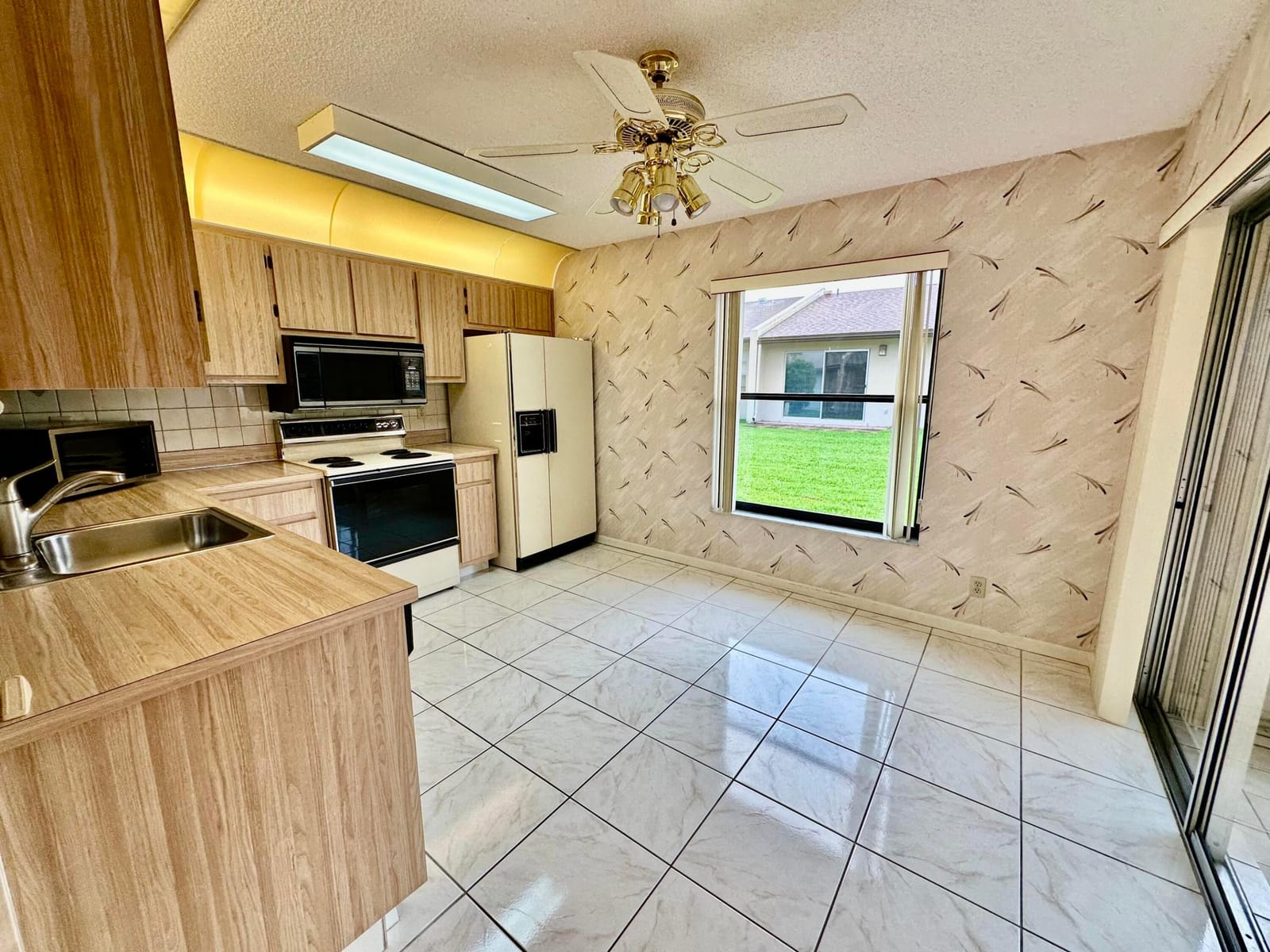 5483 VIBURNUM Circle — photo 11