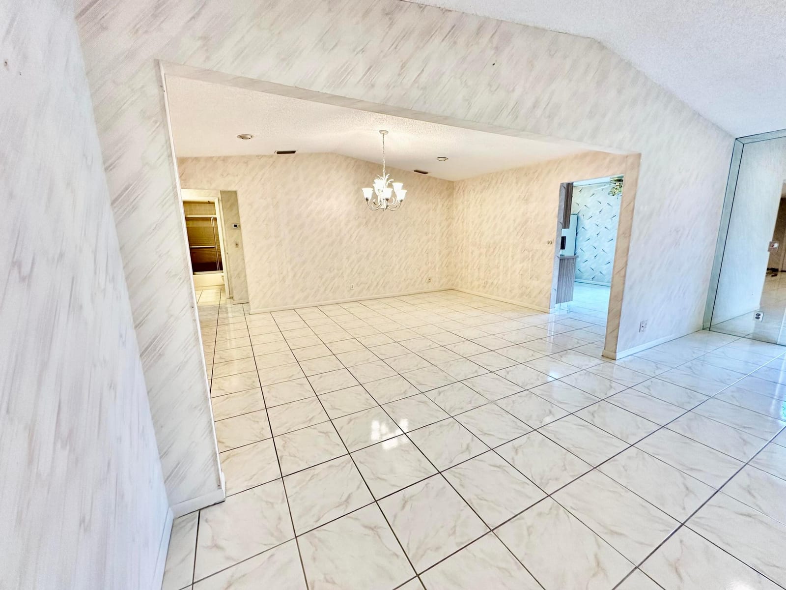 5483 VIBURNUM Circle — photo 9