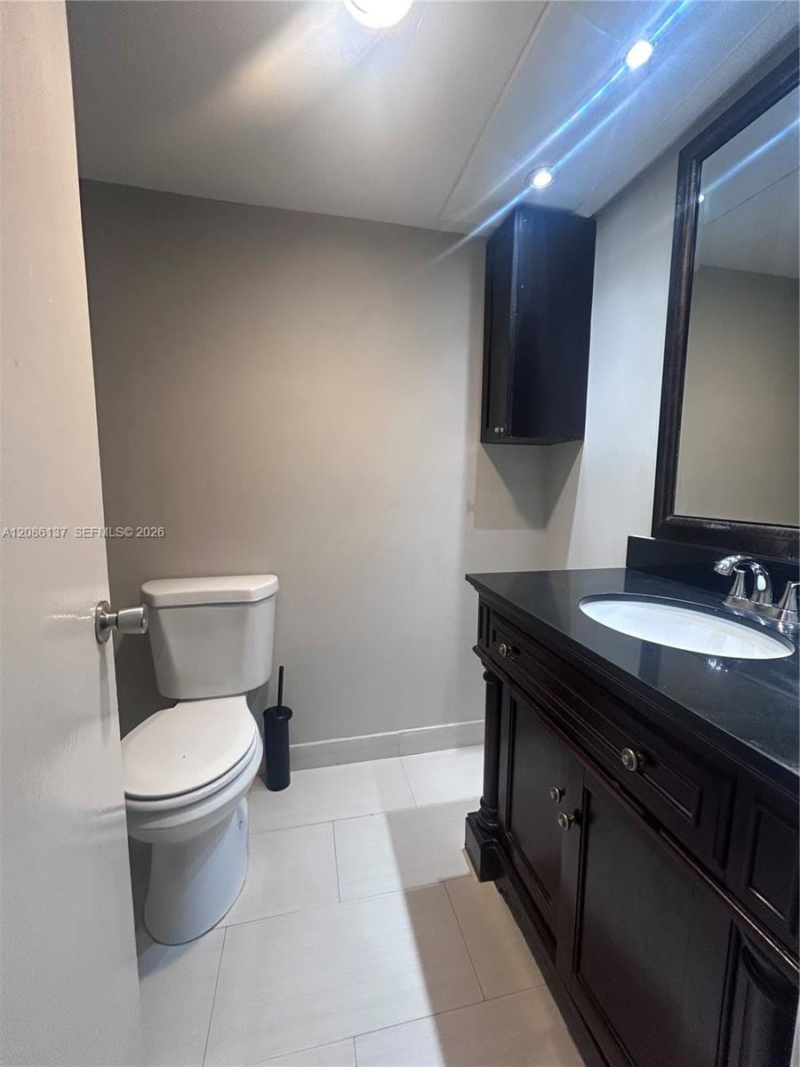 251 174 1601, Sunny Isles Beach, FL 33160 photo 18