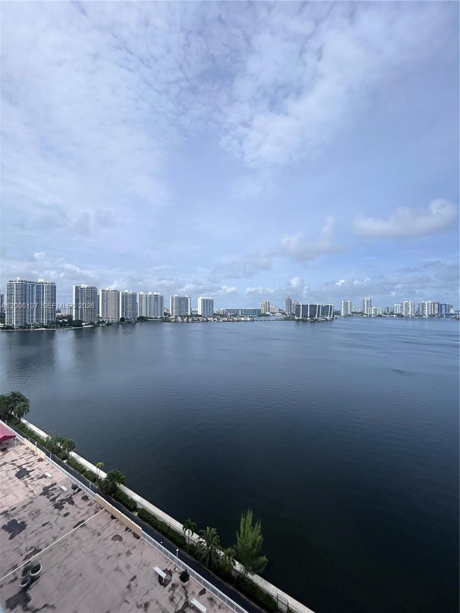 251 174 1601, Sunny Isles Beach, FL 33160 photo 4