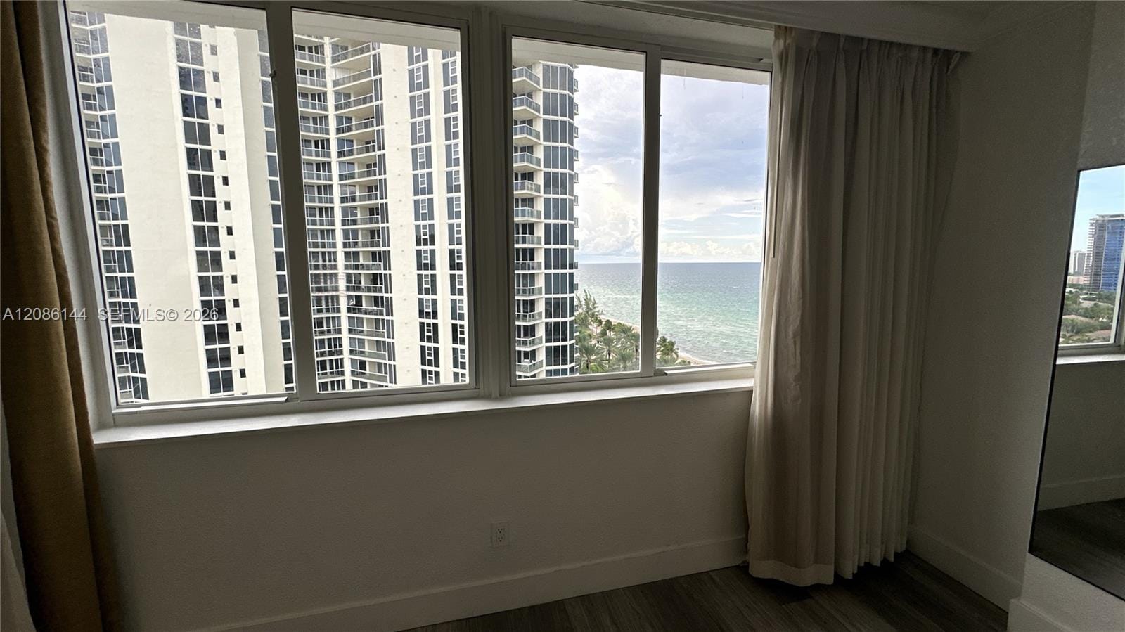 19201 Collins Avenue 1119, Sunny Isles Beach, FL 33160 photo 29