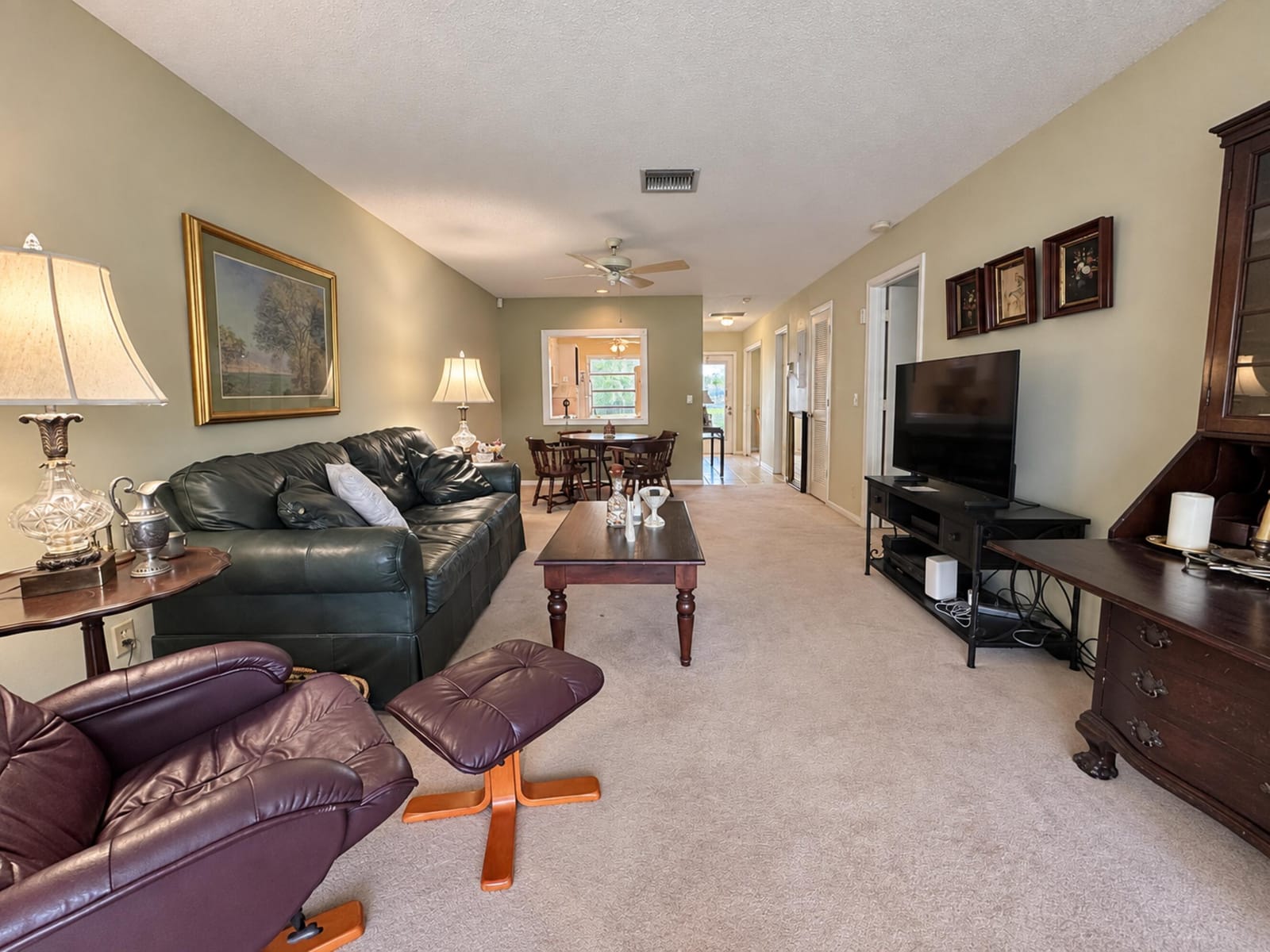 1121 BOXWOOD Drive 36-C — photo 2