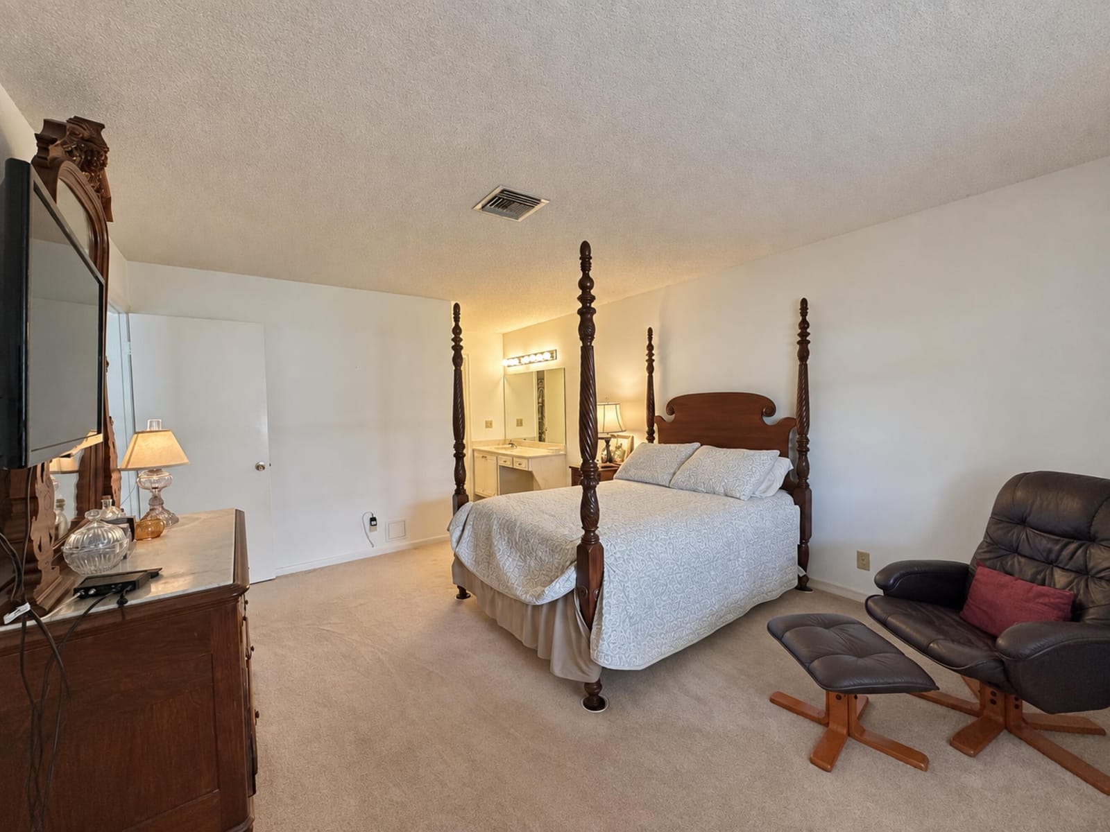 1121 BOXWOOD Drive 36-C — photo 7