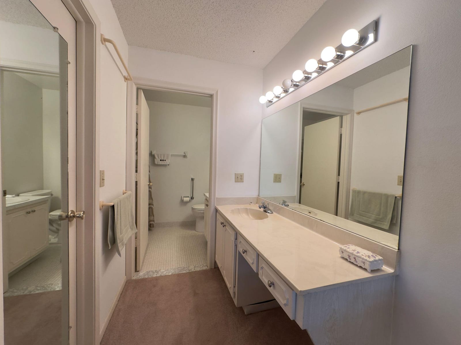 1121 BOXWOOD Drive 36-C — photo 9