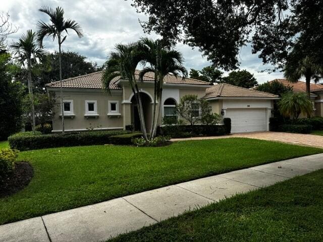 103 MAGNOLIA Way, Tequesta, FL 33469