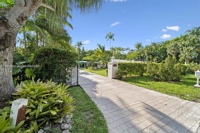7080 NW 82nd Terrace, Parkland, FL 33067