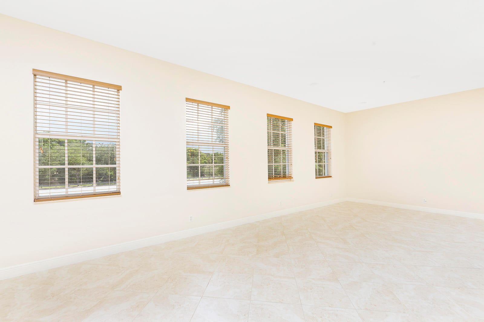 6807 LAKESIDE Circle N 102-1, Davie, FL 33314 photo 5