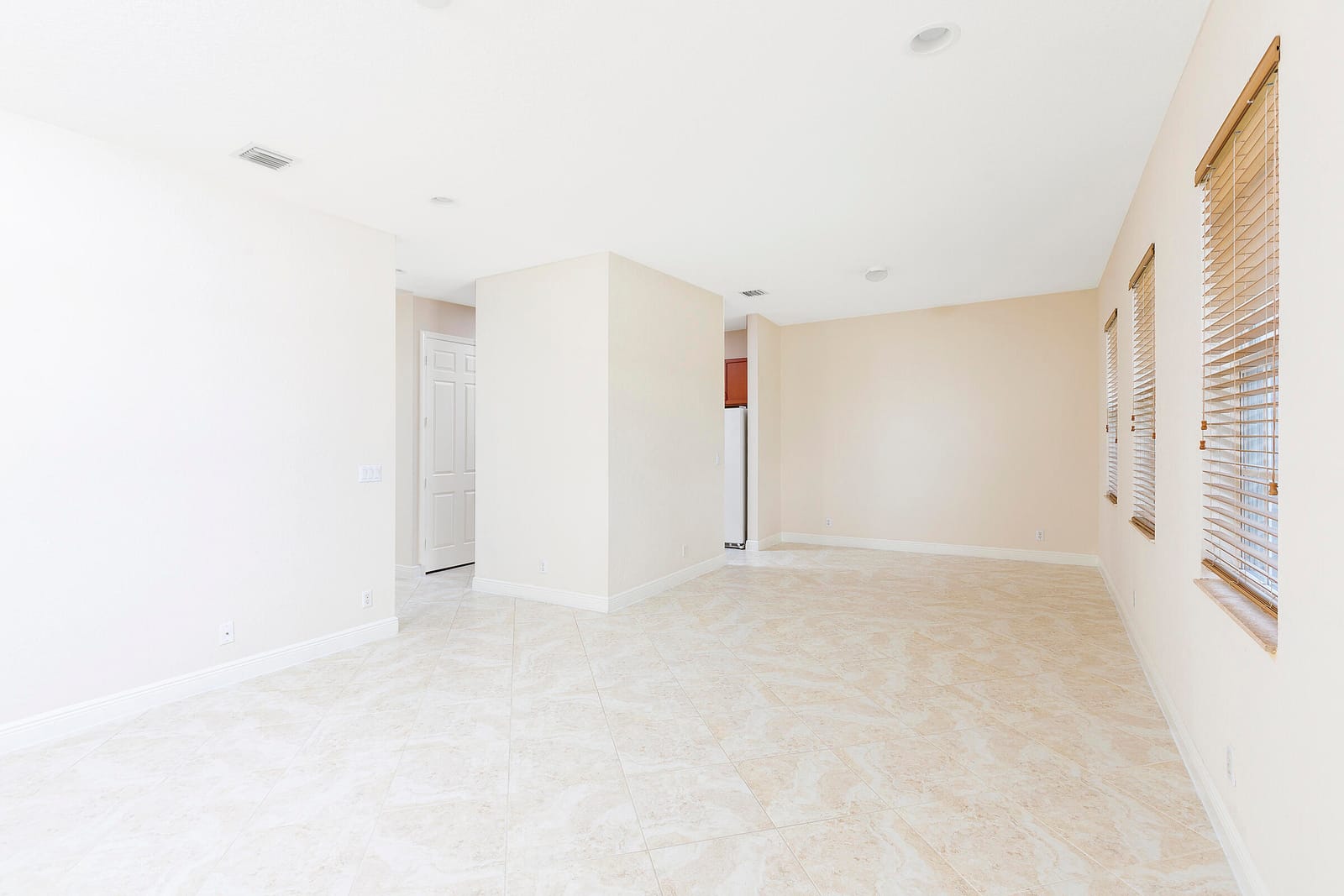 6807 LAKESIDE Circle N 102-1, Davie, FL 33314 photo 6
