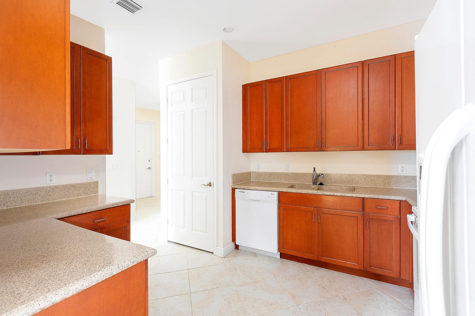 6807 LAKESIDE Circle N 102-1, Davie, FL 33314 photo 7