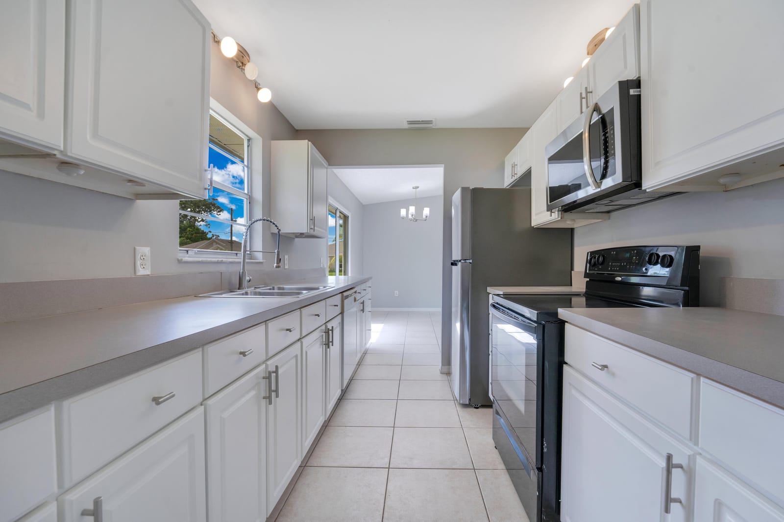2191 SW Barthel Street — photo 7