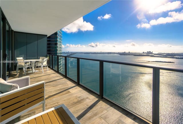 650 NE 32nd Street 4402, Miami, FL 33137