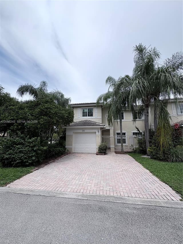 2297 NW 171st Terrace, Pembroke Pines, FL 33028